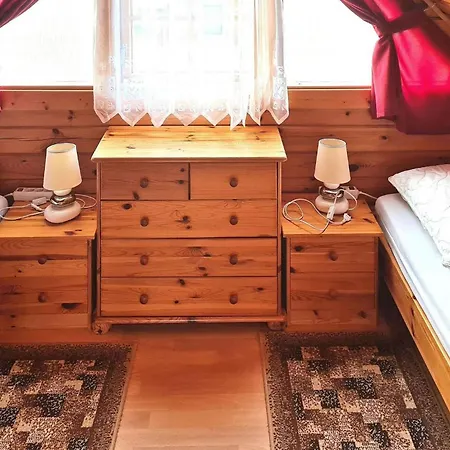 בית נופש 2 Bedroom Nice In